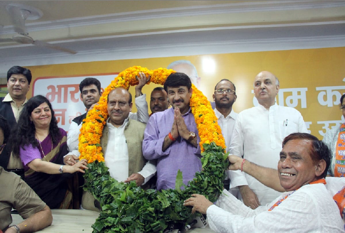 Kashmiris living in Delhi took membership of BJP