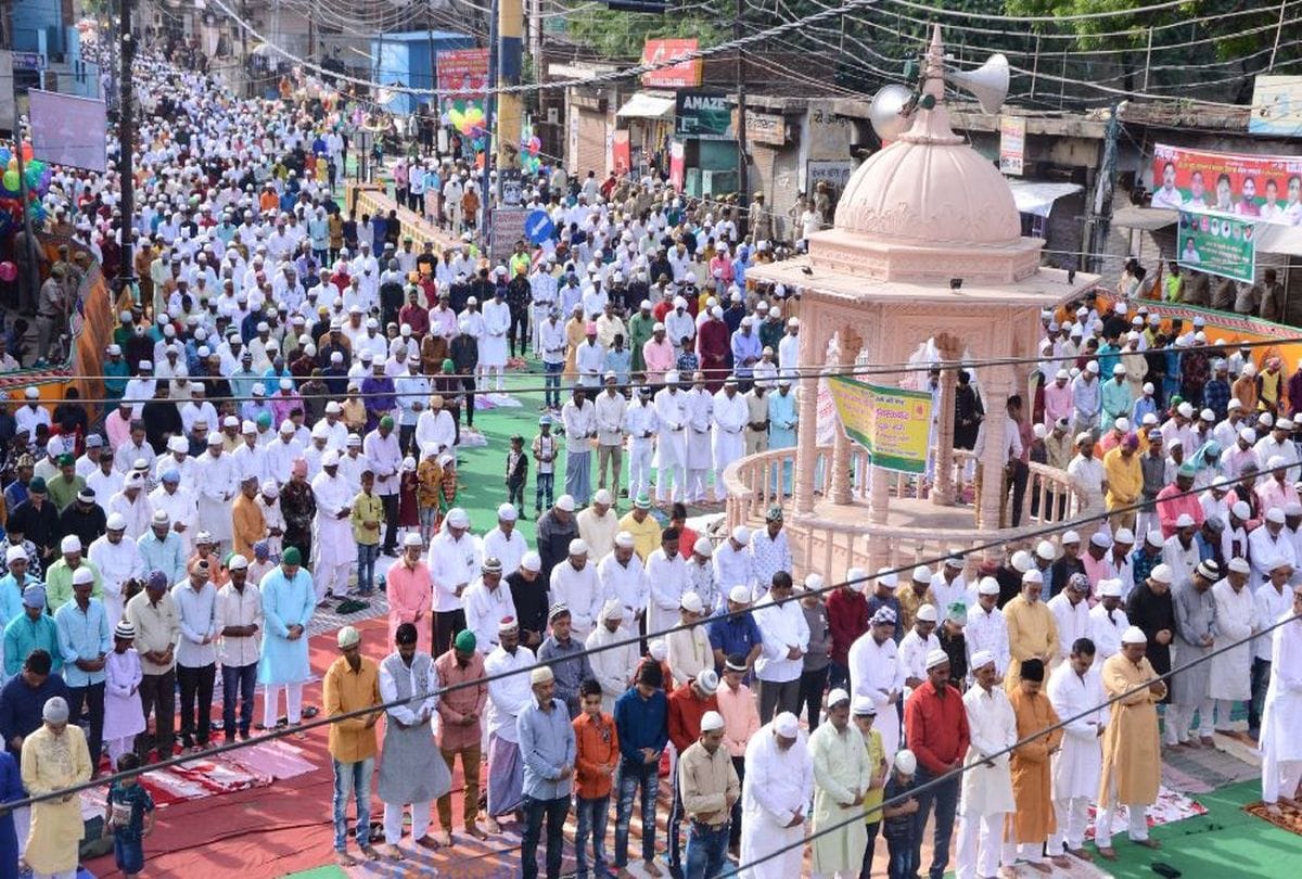 Bakrid Celebration in Braj Pictures Of Tajmahal Fatehpur Sikri And Mathura Agra News