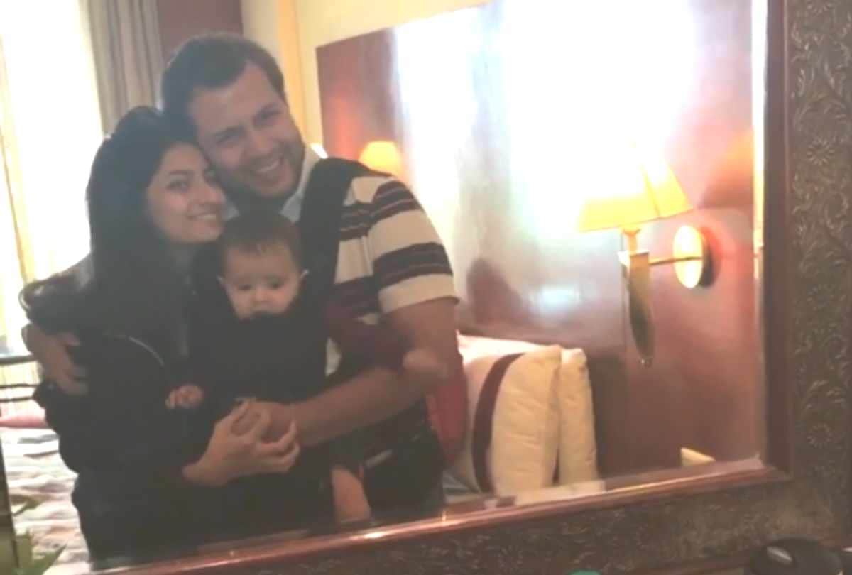 shweta tiwari husband abhinav kohli shows vulgur photos to her daughter palak