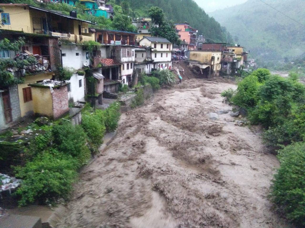 excess rain in uttarakhand chamoli many shop swept and six people died