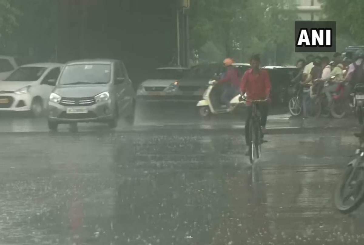 light rains lashes out in parts of delhi ncr in next three days heavy rain can occur orange alert