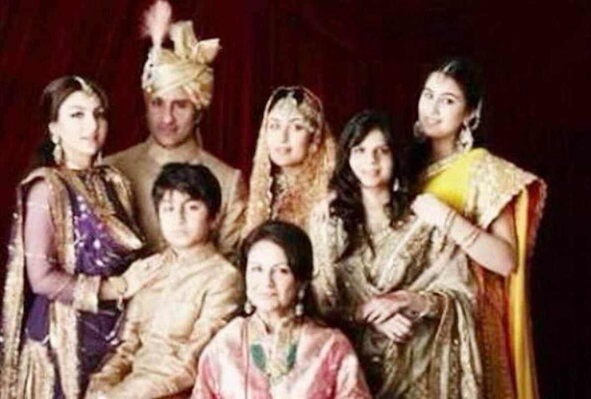 sara ali khan says in a interview more than my friend kareena is my fathers wife
