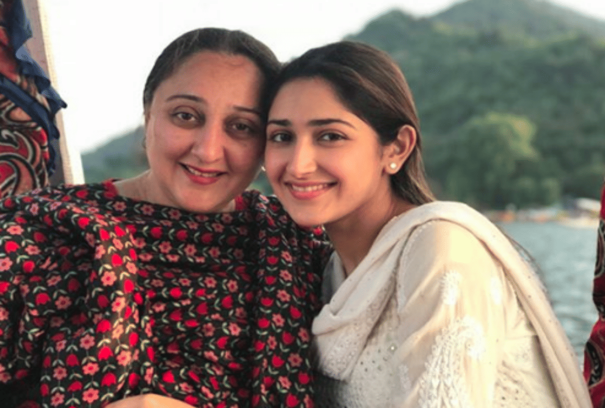 Salman Khan Ex Girlfriend Daughter Sayyeshaa celebrate birthday
