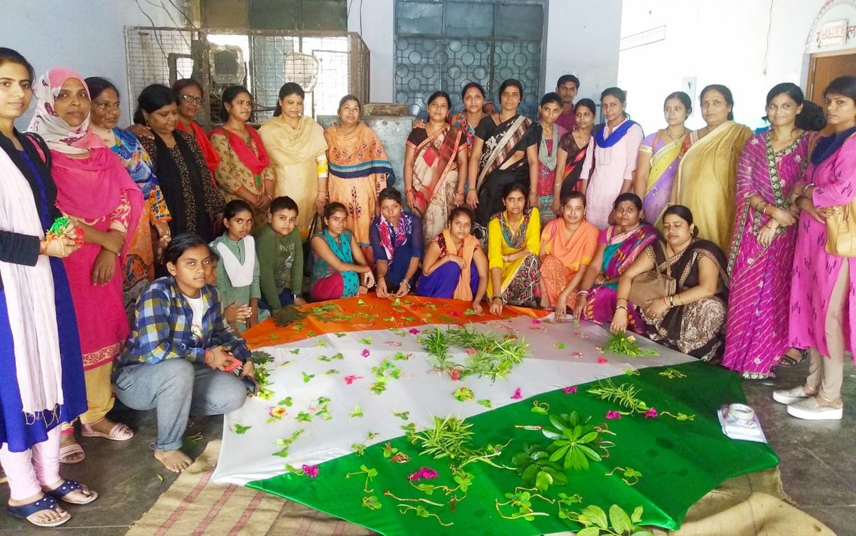 Sisters create 10 feet long environmental rakhi for Rakshabandhan festival