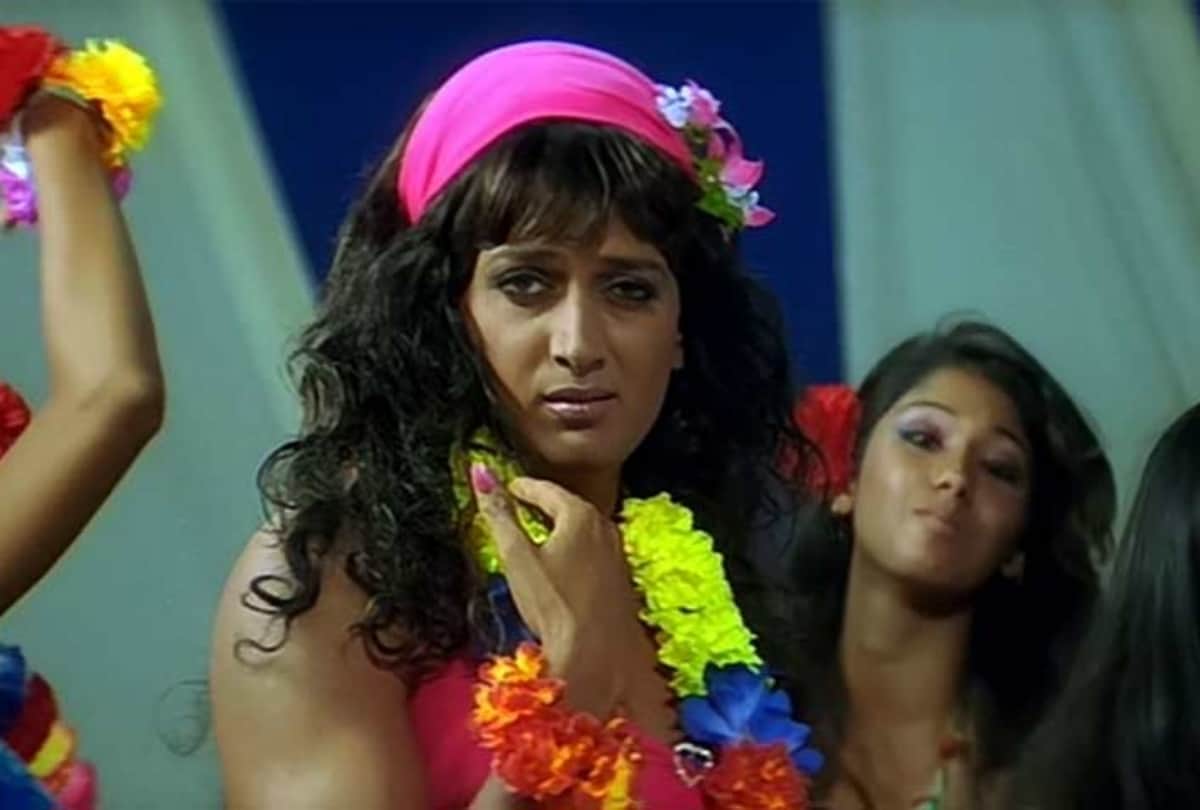 Bollywood Actors Who Played Female Characters Ayushmann Khurrana Kamal Haasan Govinda Riteish Deshmukh