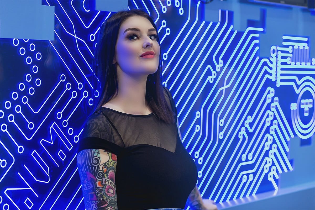 woman implanted her Tesla key into her arm called bio hacking