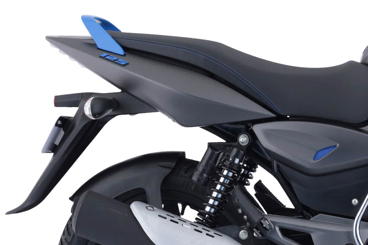 Bajaj Pulsar 125 Split Seat variant launch soon arrives at dealer