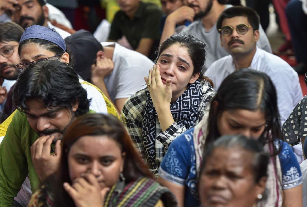 article 370 abrogated bakrid 2019 kashmiri people celebrate in delhi teary eyes shows this concern