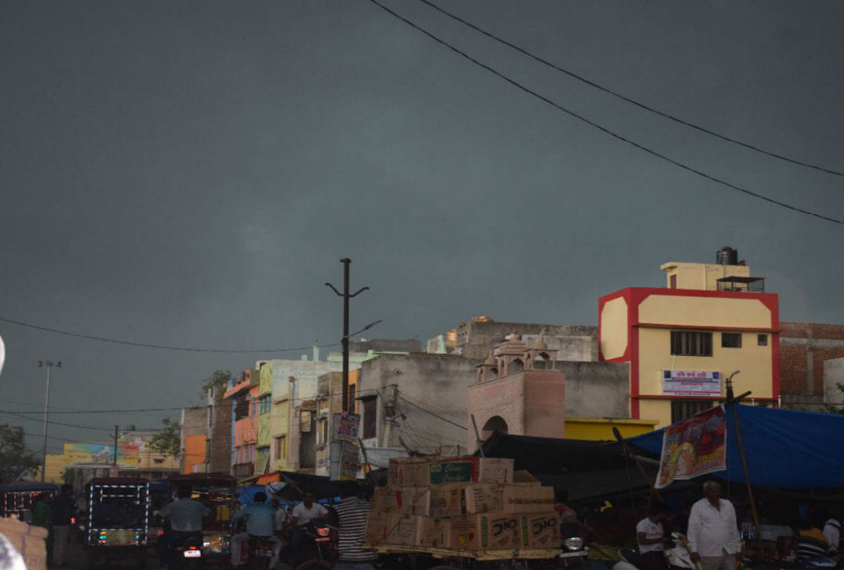 heavy rain in kasganj