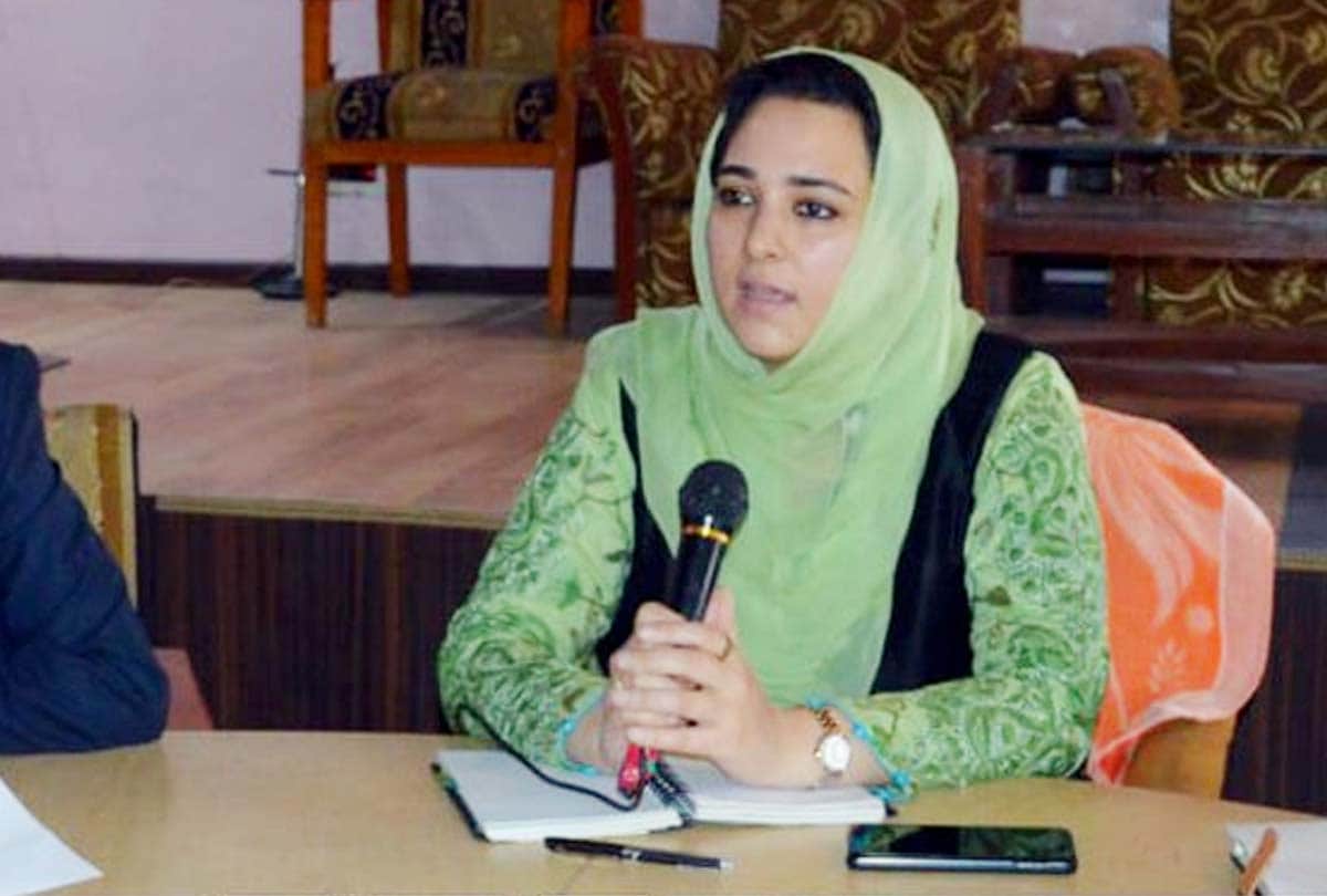 Syed Sehrish Asgar who posted in kashmir Valley is playing key role in kashmir current situation