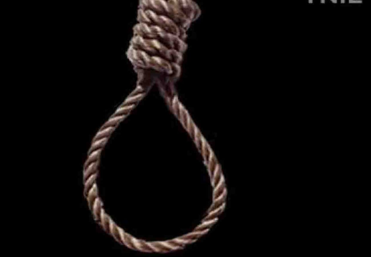 girl committed suicide in ghatampur