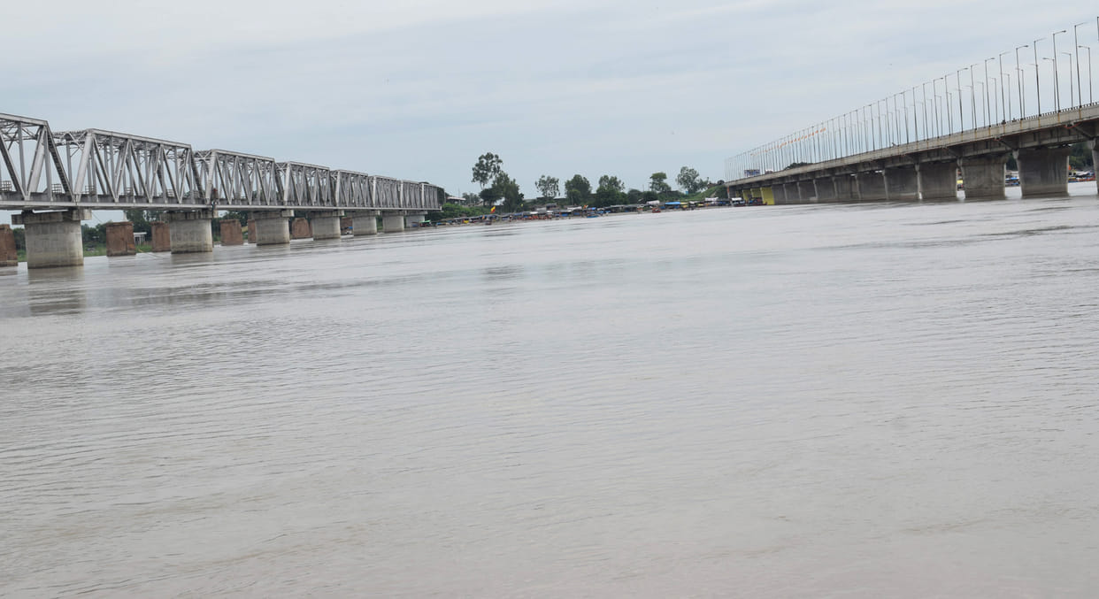 ganga river, water level