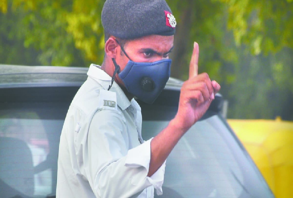 Ground Reality of Delhi Traffic Police
