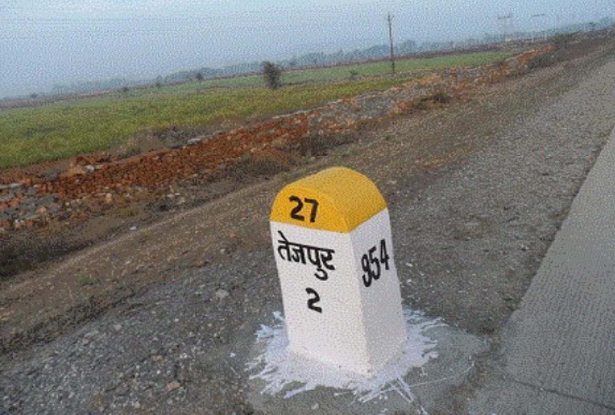 know about Milestones Colour Code Indian Roads Have Diffrent Coloured Milestones
