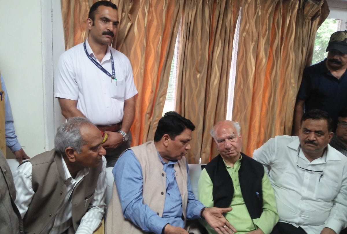 BJP leader and Former CM Shanta Kumar in solan himachal pradesh