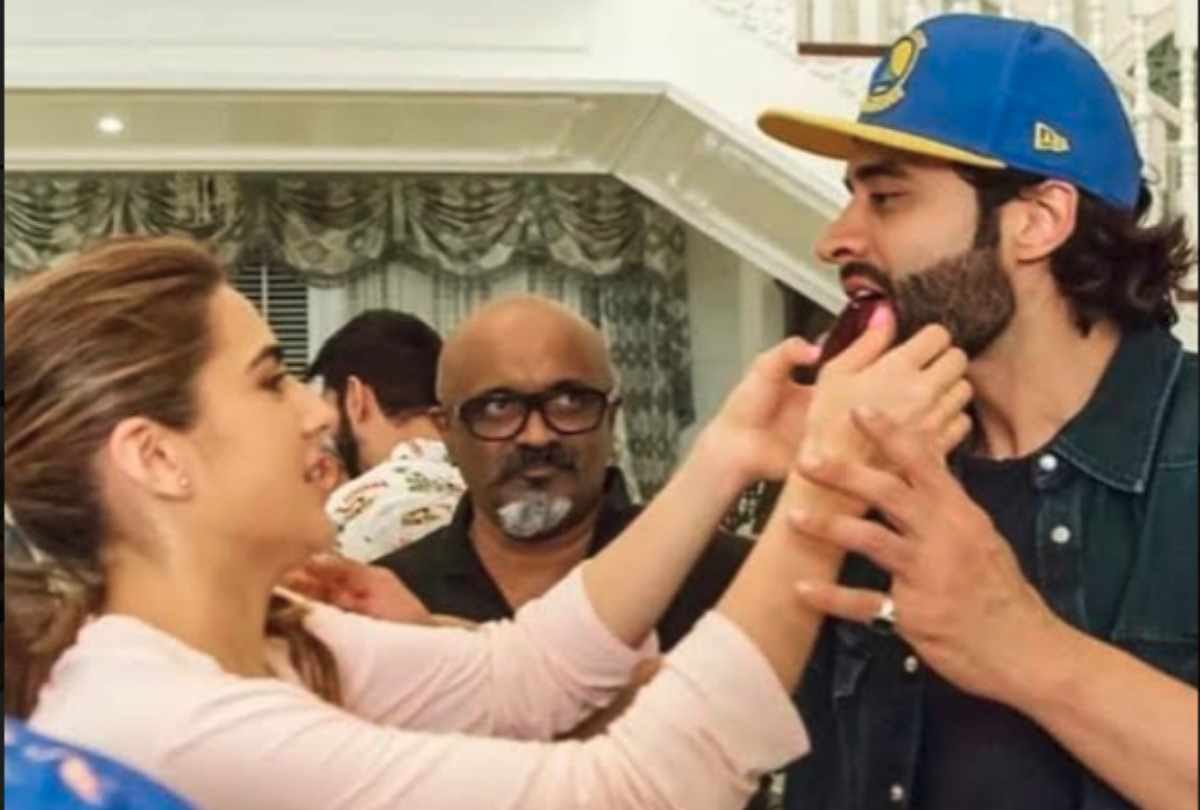 Sara Ali Khan Celebrate her birthday at coolie no 1 set in bangkok