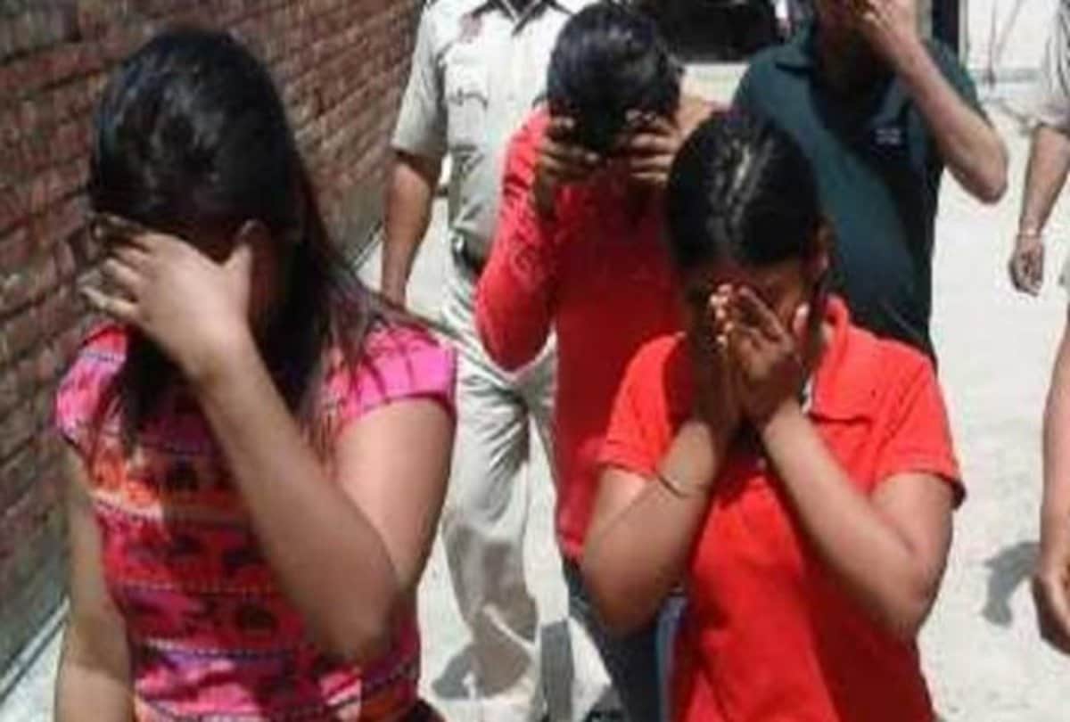 Prostitution gang under guise of spa center in Dayanand Vihar in posh areas across Yamuna