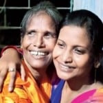 Ranu Mondal with daughter