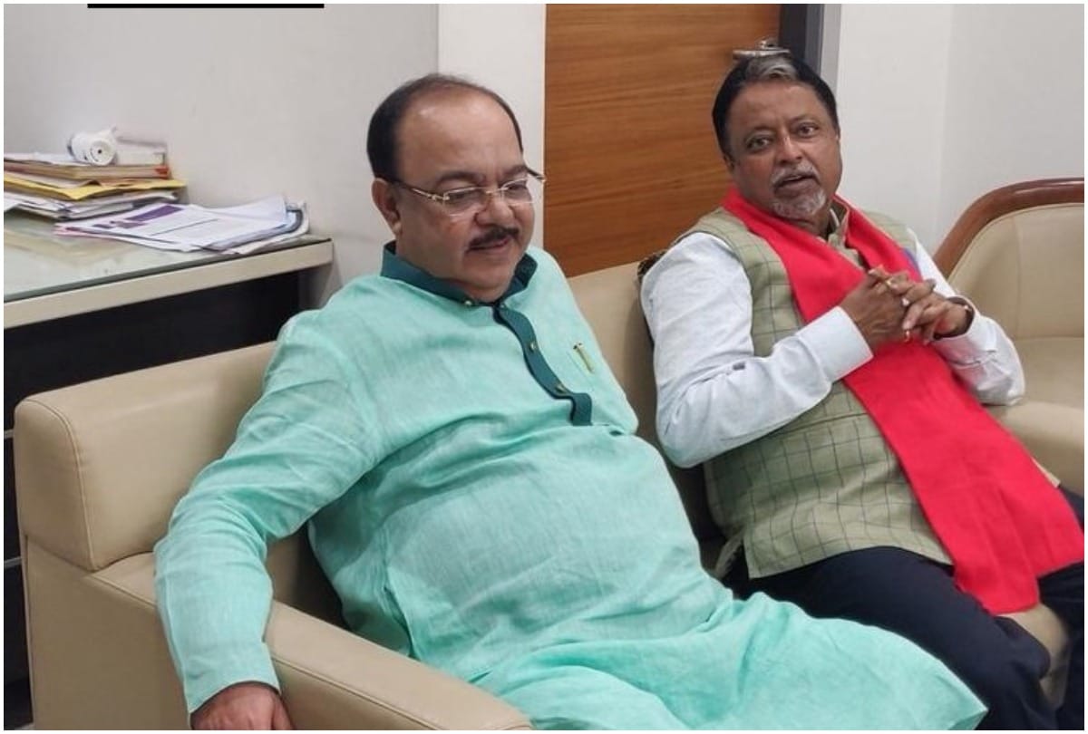 former tmc mla and kolkata Mayor Sovan Chatterjee joins bjp