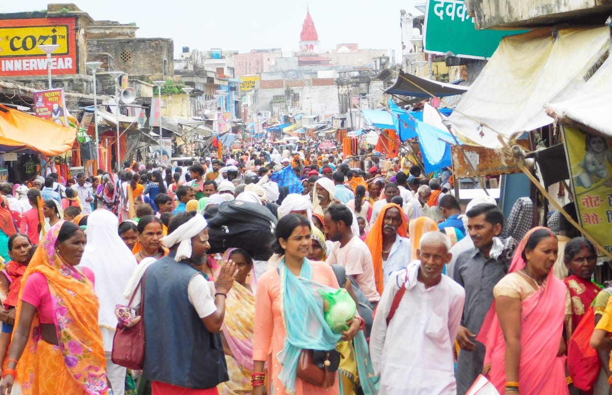 Devotees throng Ramanagri