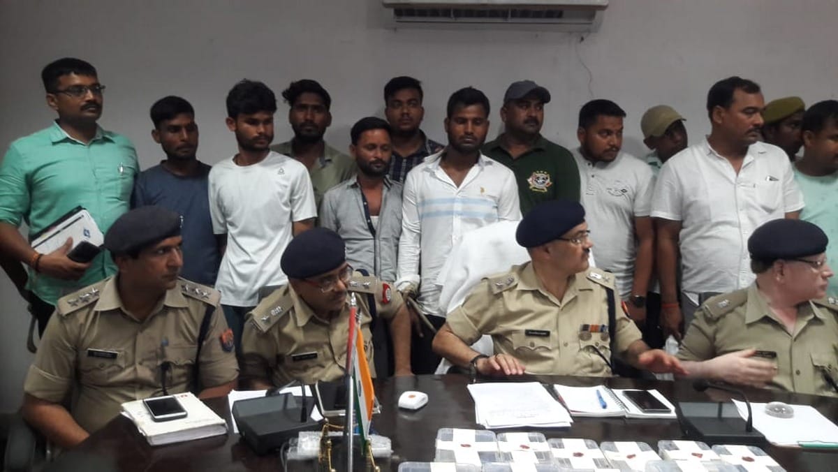 police arrested many criminal of loot murder of accused in ghazipur