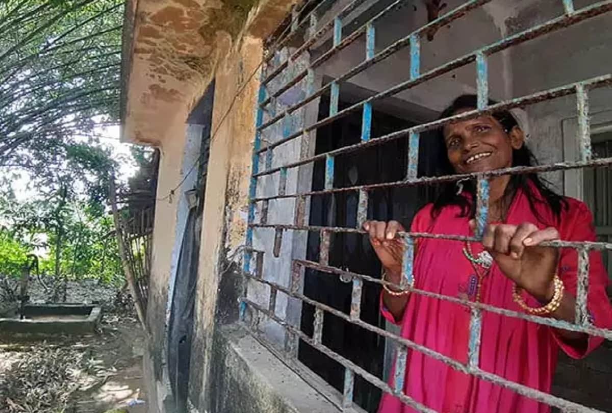 Report says Ranu Mondal worked at Bollywood actor Feroz Khan and Sanjay Khan house