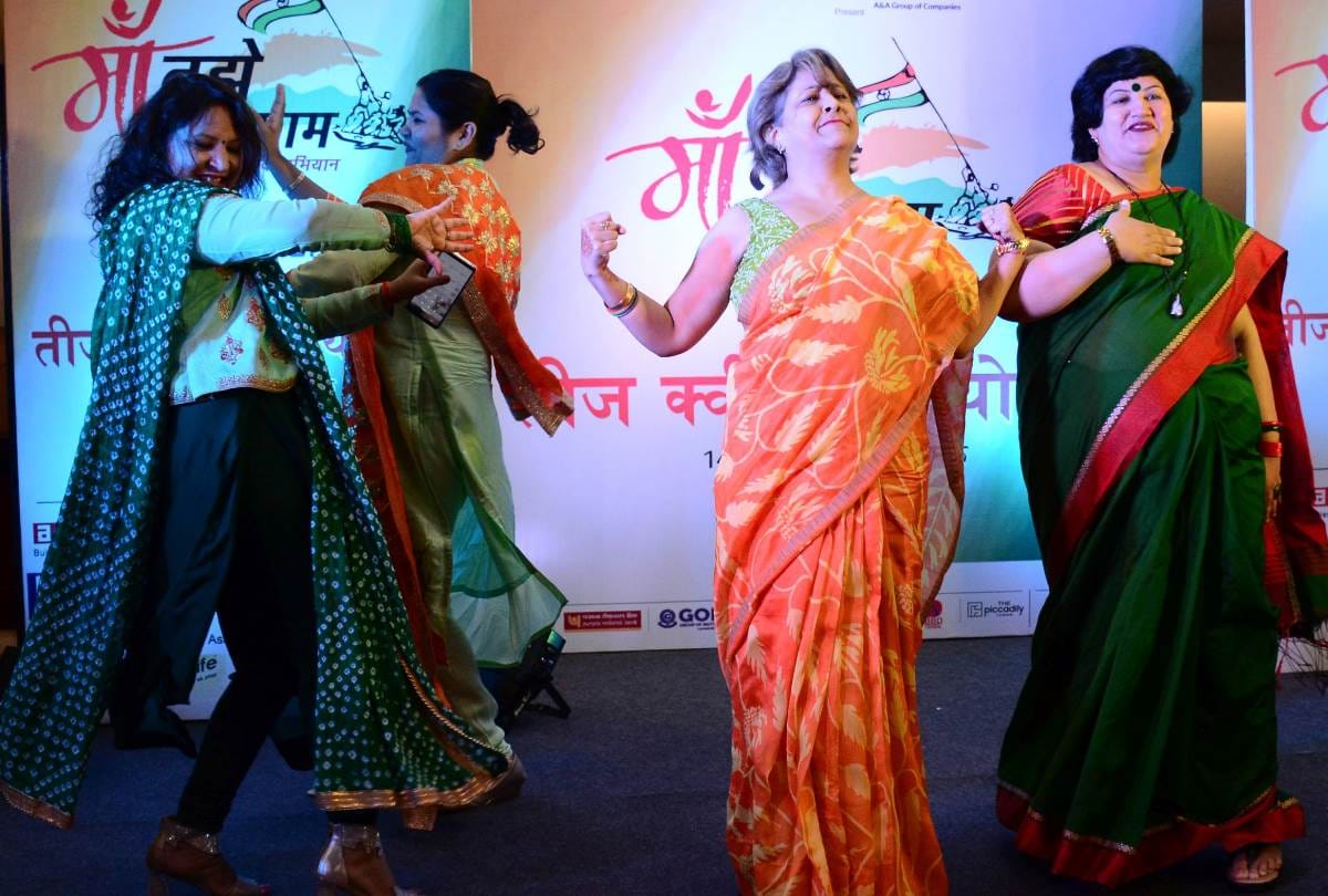 womens shows talent at amar ujala maa tujhe salam teej queen competition