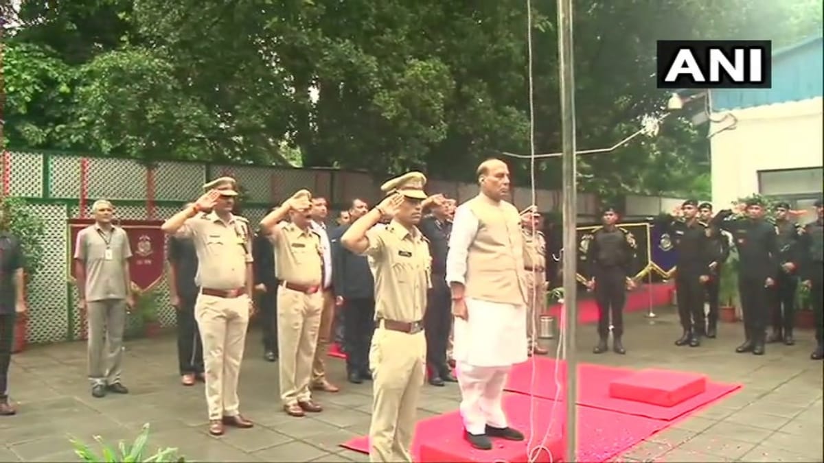 Independence Day being celebrated across country, see which leaders hoisted the tricolor in pictures