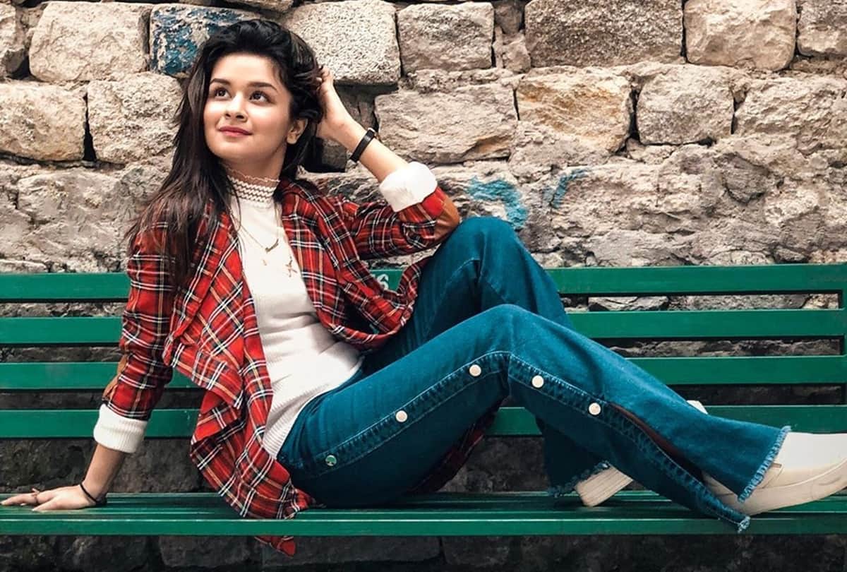 aladdin star avneet kaur new and beautiful look in hindi