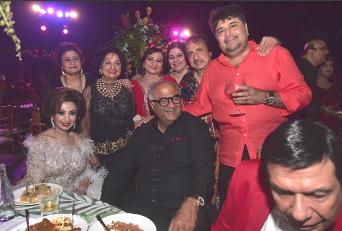 boney kapoor and khushi kapoor reached bali for rakhee punjabi son wedding