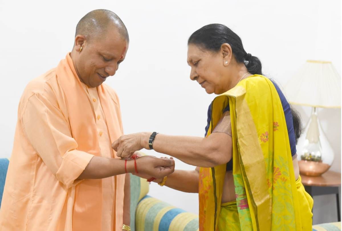 up governor anandiben tied rakhi to cm yogi, story in photos