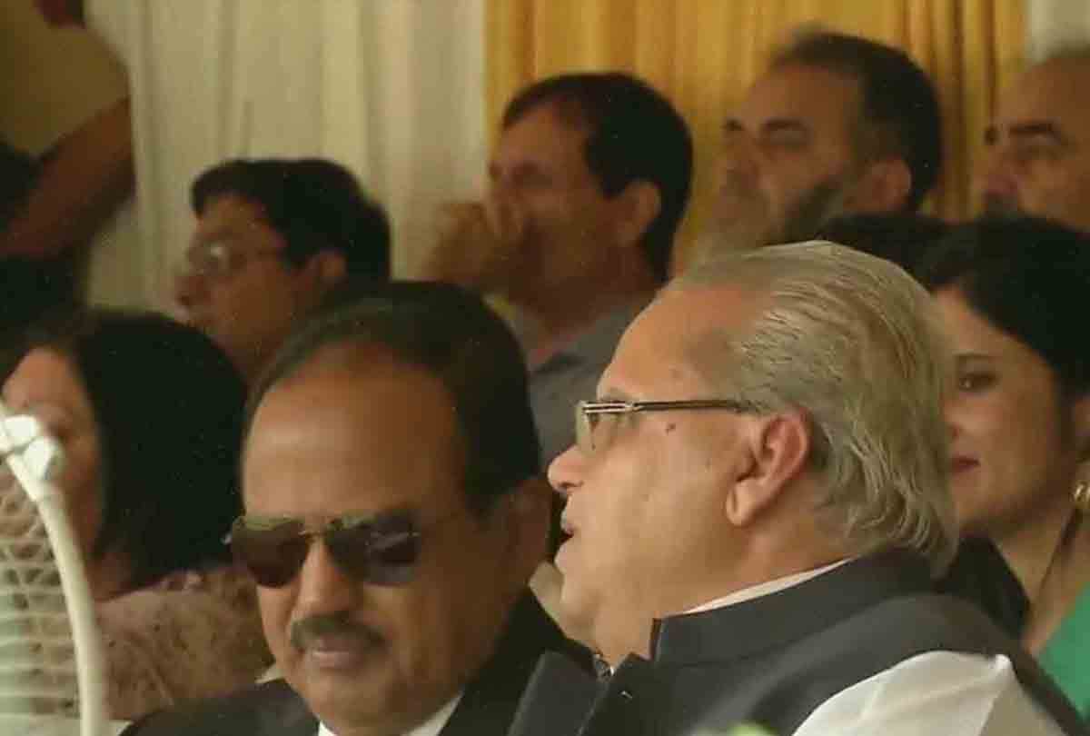 Governor Satya Pal Malik unfurls the national flag at Sher-i-Kashmir stadium, latest visual