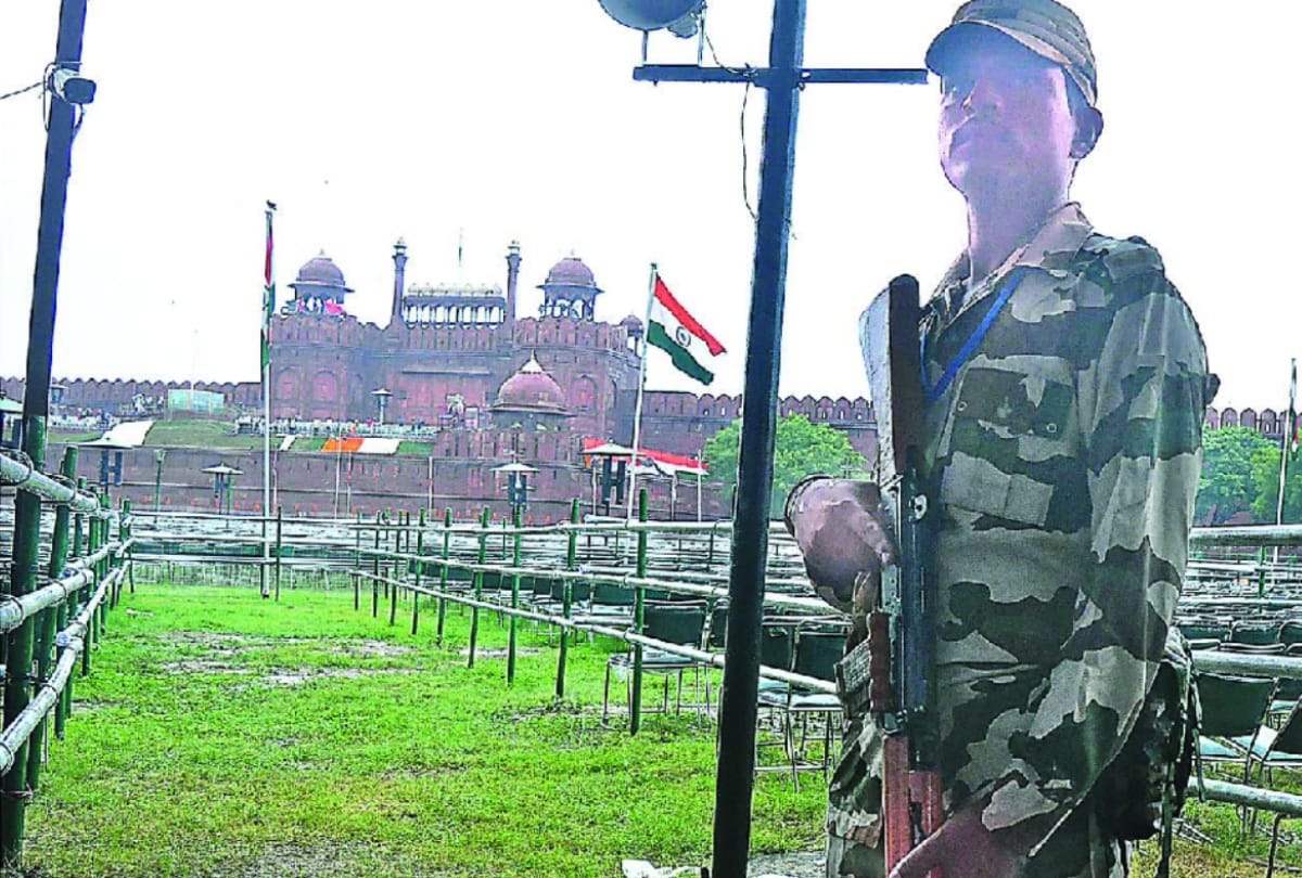Security tightened in Delhi for 15 August security forces deployed everywhere