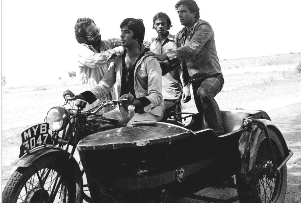 44 years of film sholay know about unknown facts of dharmendra amitabh bachchan film