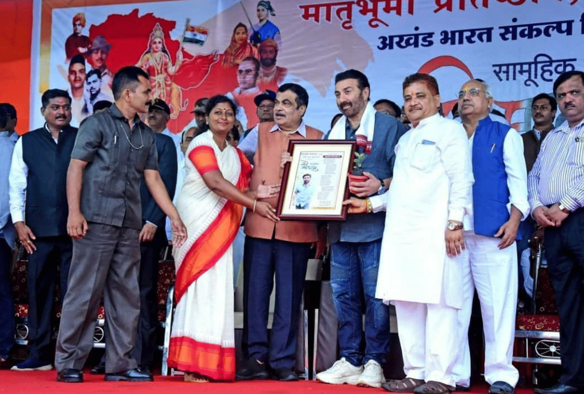 actor and bjp mp Sunny Deol visit RSS headquarter in Nagpur with Union Minister Nitin Gadkari