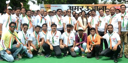 Amar Ujala Bareilly sang national anthem at 16 places simultaneously