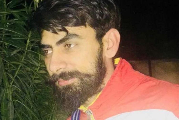 Crime News: Two sisters murder accused kuldeep arrests from new delhi railway station