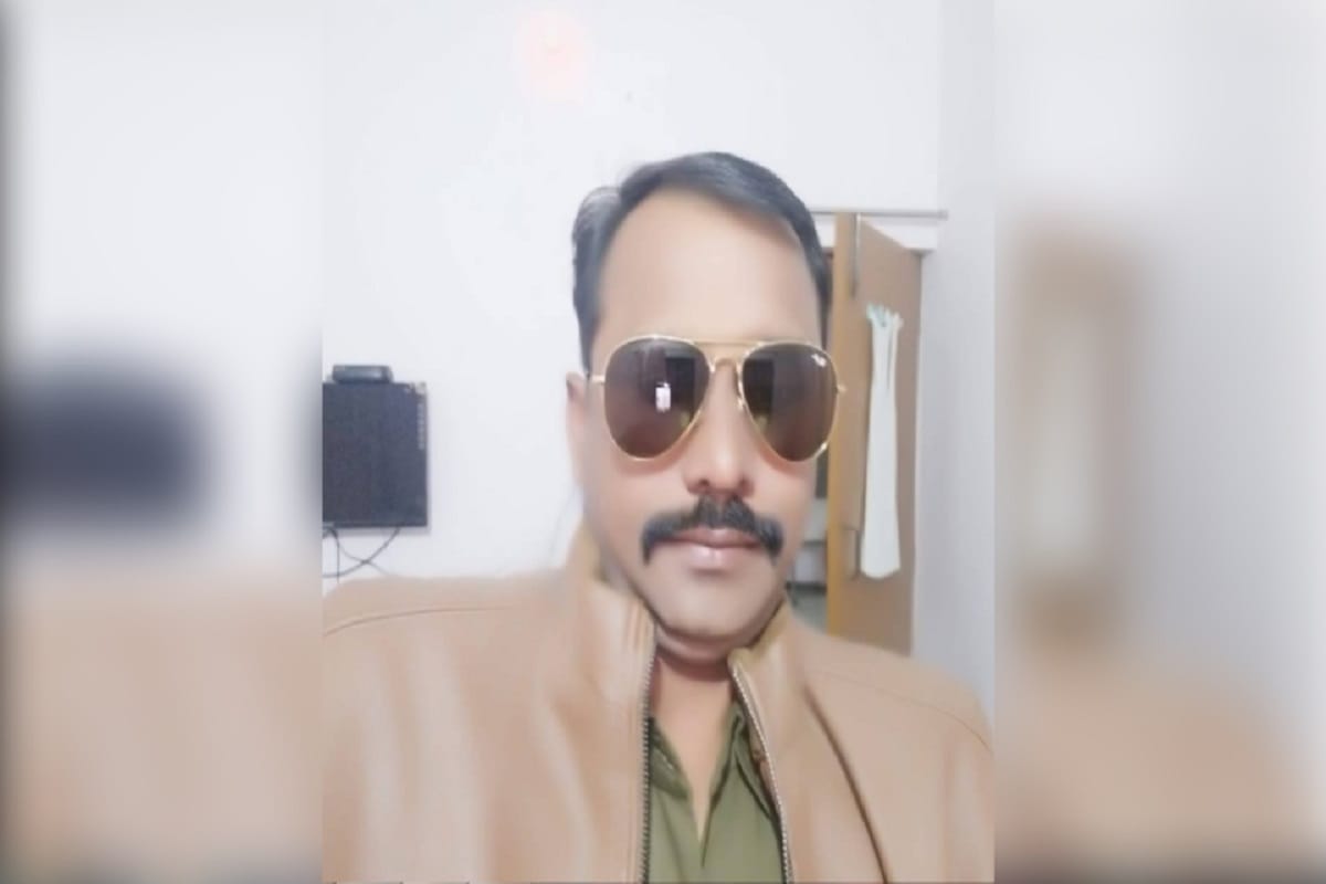 Inspector shoots himself to death in depression at Ghaziabad and a soldier suicide in Bijnor city