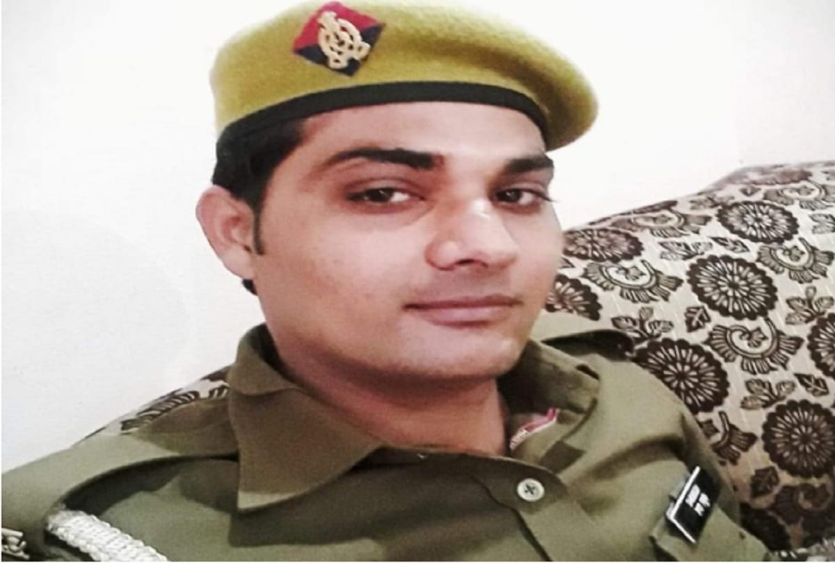 Inspector shoots himself to death in depression at Ghaziabad and a soldier suicide in Bijnor city