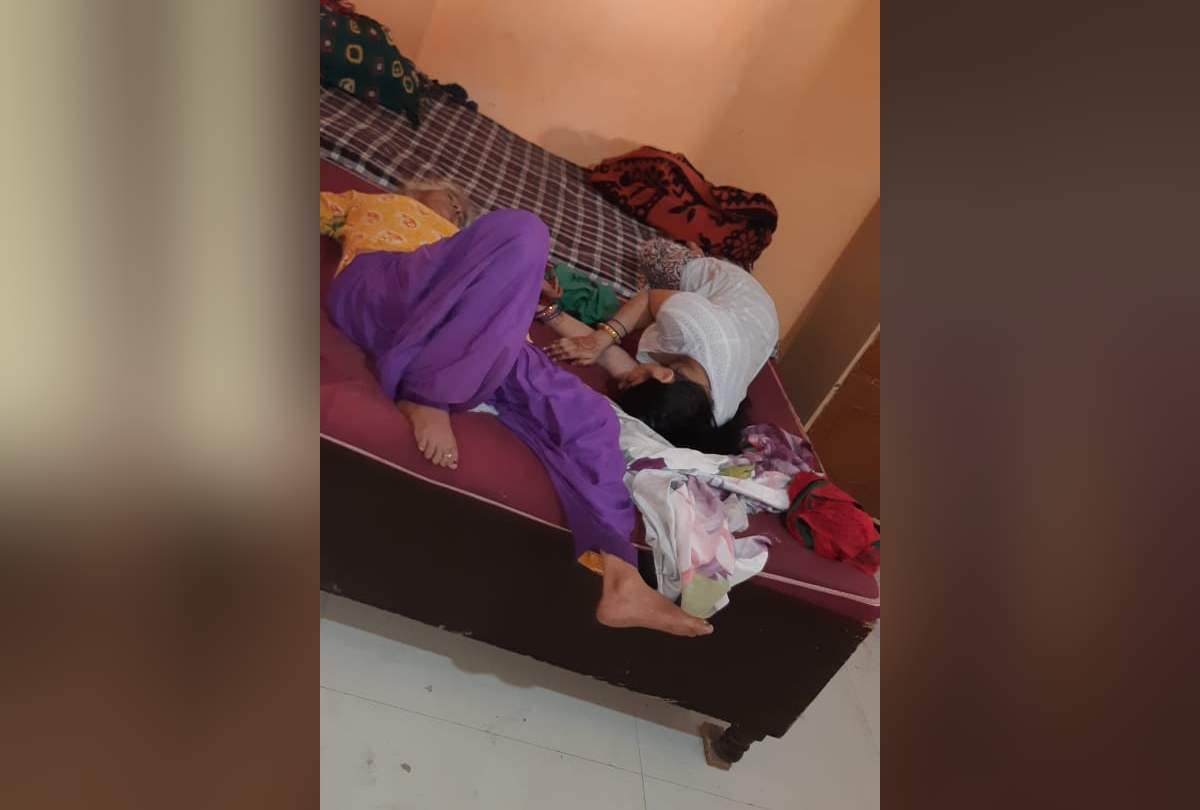 Theft in Faridabad house family members and pet dog fainted by thiefs
