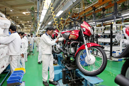 Hero MotoCorp extends plant shutdown across country till 14 Apr due to coronavirus