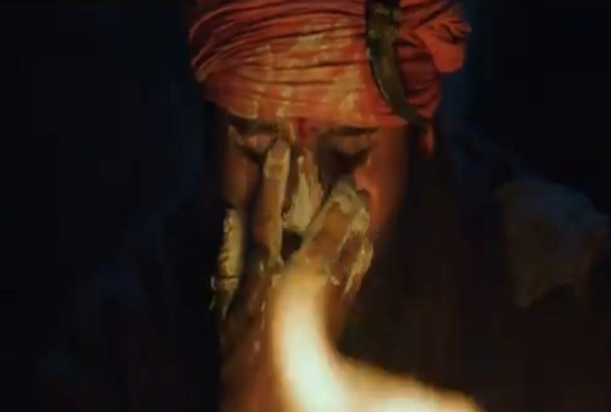war film and laal kaptaan box office collection