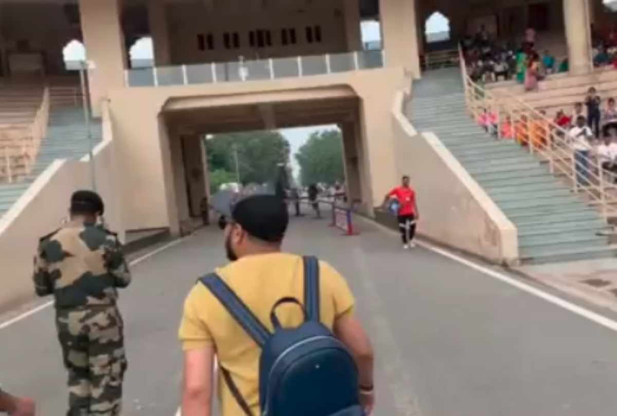 mika singh shout slogan bharat mata ki jai users troll him