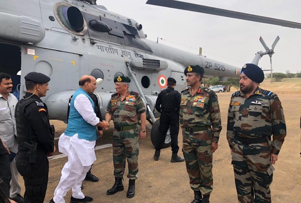 Defence Minister Rajnath Singh to visit Ladakh on thursday