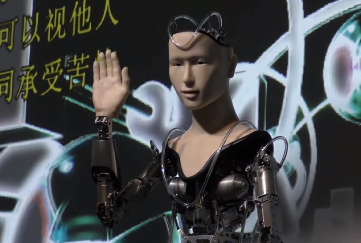 400 year old Buddhist Temple in Japan puts faith in Robot Priest