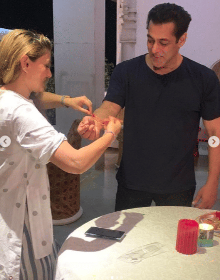 salman khan celebrated raksha bandhan with beena kak