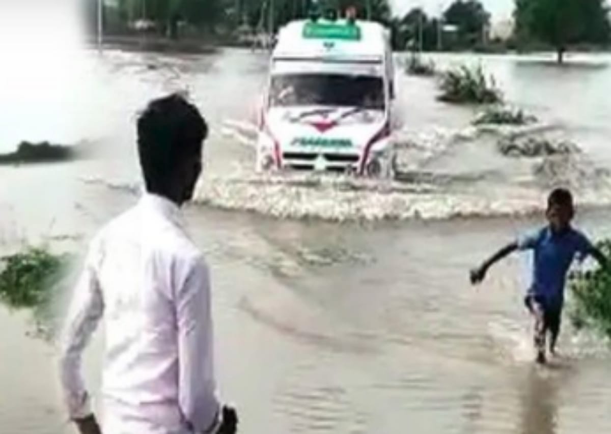 Twelve year old boy guides ambulance over flooded bridge in Karnataka