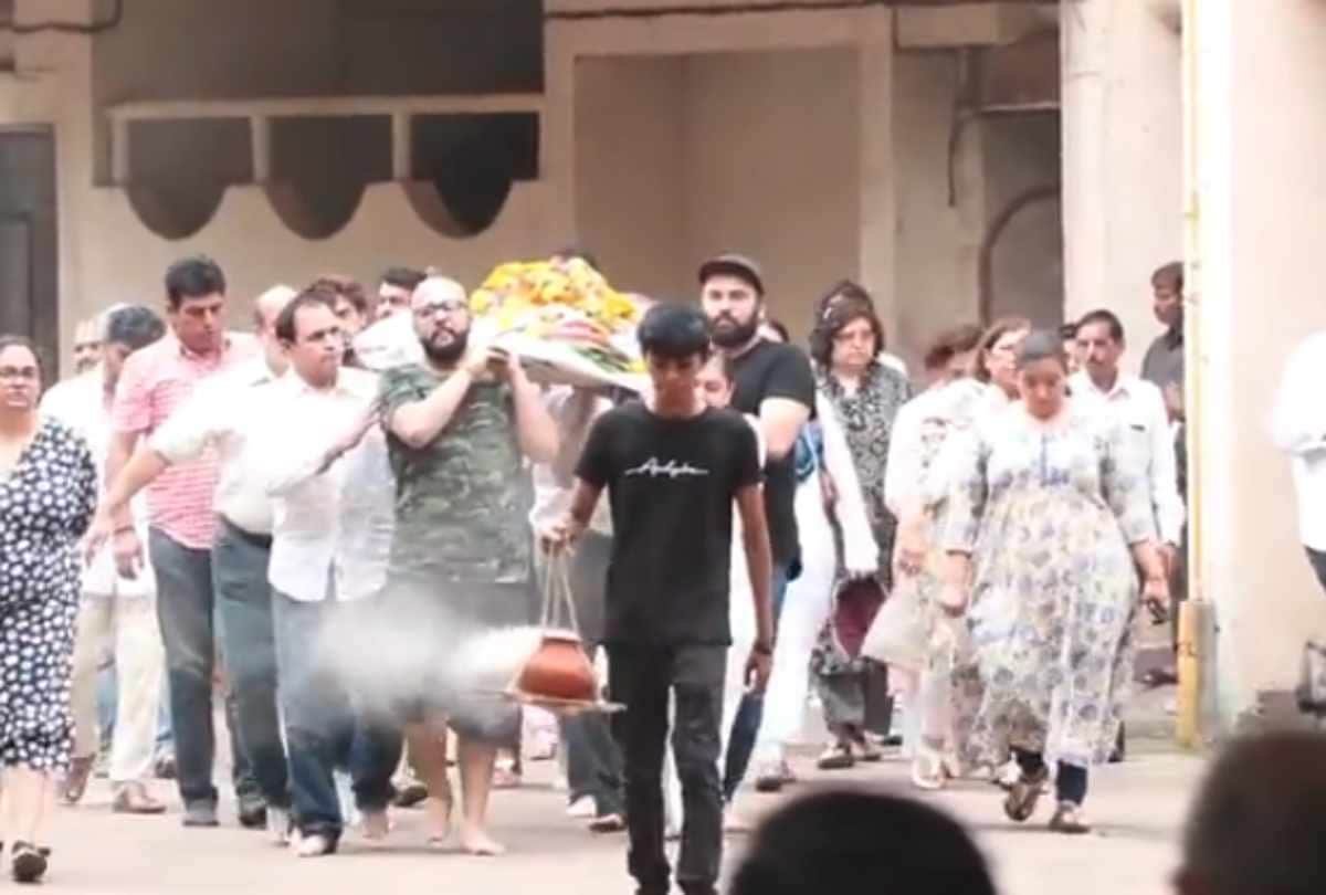 Bollywood News: vidya sinha funeral mohit malik ayub khan sunil pal reached her last rites