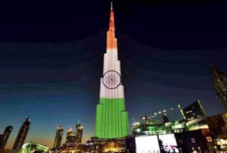 rishi kapoor song paly in new york salon share video