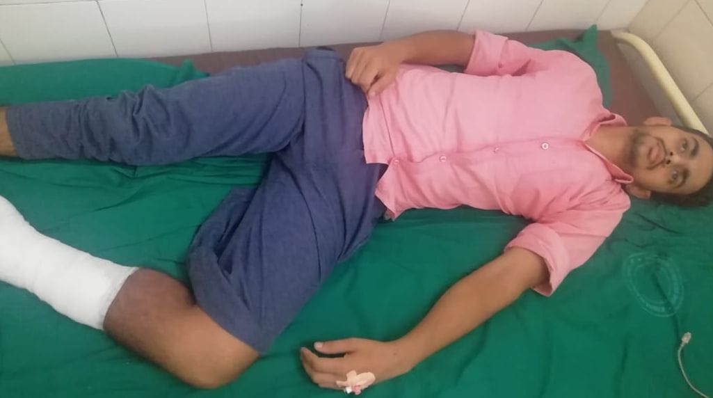 the leg operate due to mosquito bite
